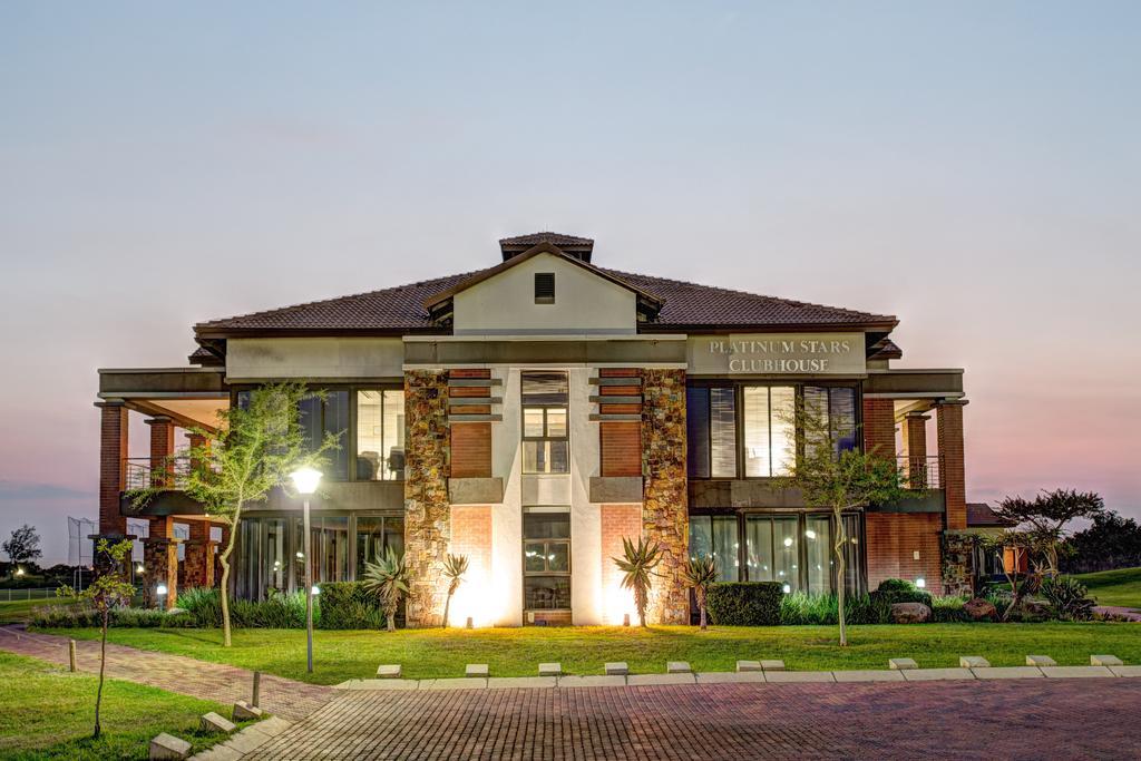 Royal Marang Hotel Phokeng Экстерьер фото Club House