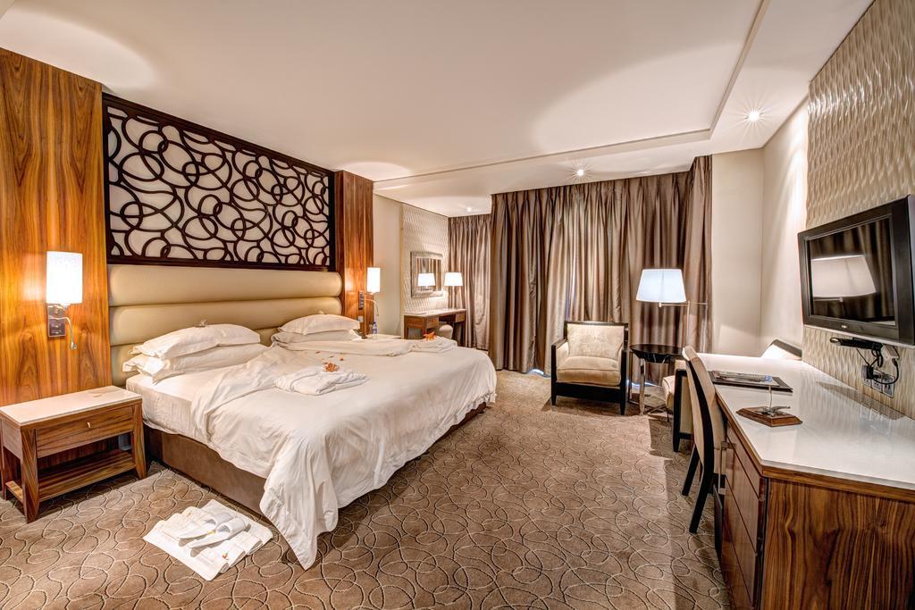 Royal Marang Hotel Phokeng Номер фото